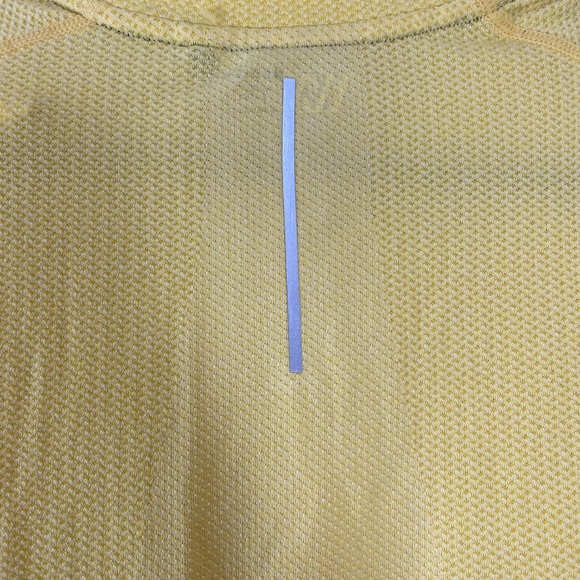 VRST Workout Active Shirt Yellow - Picture 7 of 9